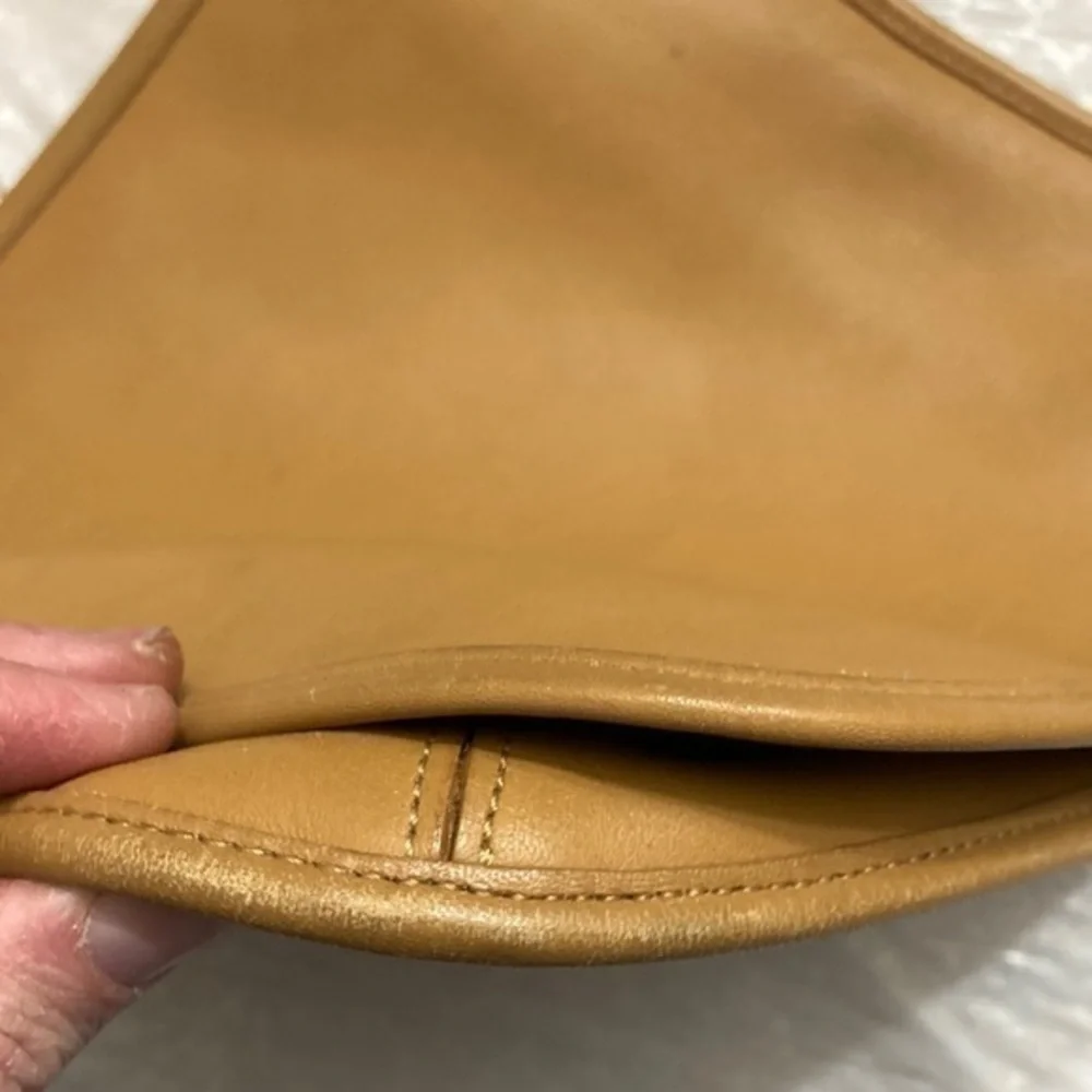 Coach tan leather vintage slim hippie bag 9135 - Picture 9 of 16